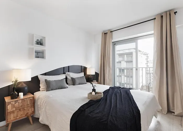 Nation - 2 Et Balcon A Charonne *